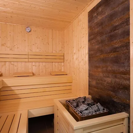 Park C13-z Dostepem Do Basenu, Sauny, Jacuzzi, Silowni Apartment *