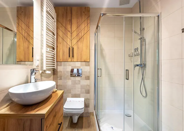 Park C13-z Dostepem Do Basenu, Sauny, Jacuzzi, Silowni